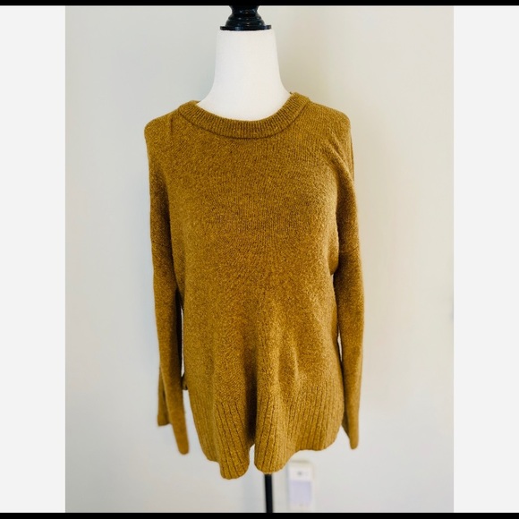 Madewell Tops - Madewell Yellow Pullover Sweater Buttons wool